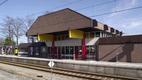 Station_Hoogeveen_spoorkant.jpg